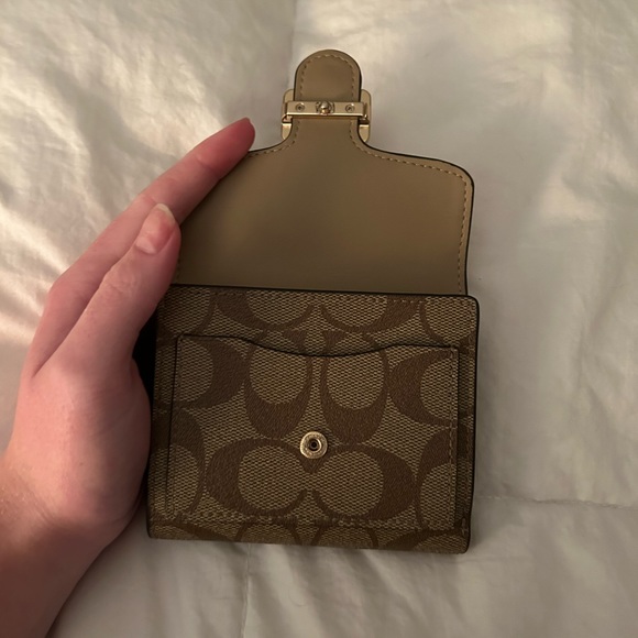 mini coach wallet!! - Picture 3 of 5